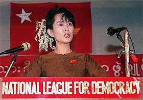 aung san su kyi burma 180509 04