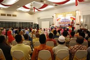 penanti umno briefing 230509 crowd.jpg