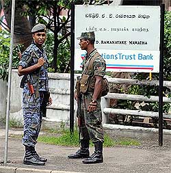 tamil tigers defeated in sri lanka conflict 210509 02