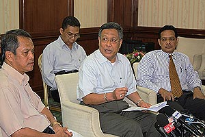 election commission chairman penanti by election pc 220509 02