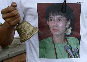myanmar burma aung san su kyi trial 250509 03