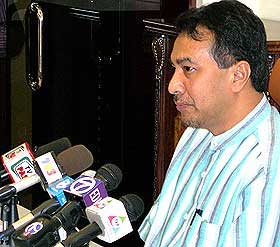 husam musa pas annouce contest of number 2 post 250509 03