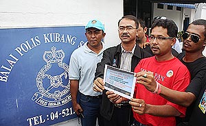 pkr youth police report penanti by election 280509 03