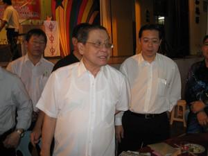 penanti by election 300509 lim kit siang and lim guan eng.jpg