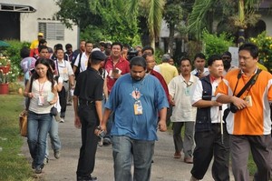 penanti by election polling day 310509 journalists.jpg
