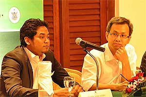 new america one malaysia khairy jamaluddin tony puah forum 040609 02