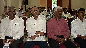sri lankan war victims fund 03062009 crowd 1