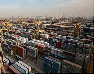 jebel ali free zone port dubai 040609 01