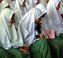 education examination spm stpm scholarship biasiswa 090609 03