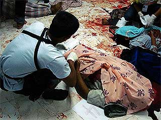 southern thailand violent attack at muslim mosque 090609 01