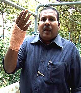 rahang family snake problem 100609 03