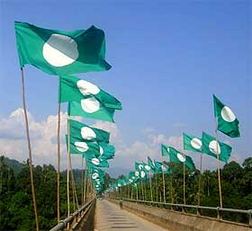 manek urai by election background lay of the land pas bn campaign 160609 04