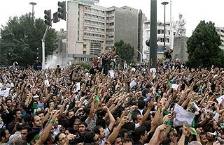 iran election protest khamenei for leadership 190609 02