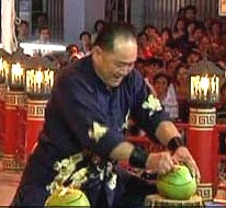 ho eng hui coconut jabbing with index finger world record 220609