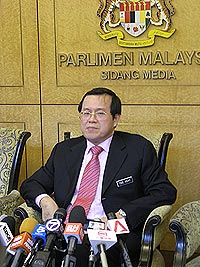 ong tee keat parliament pc 220609 02