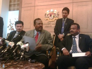 gobalakrishnan receive death threats pc 010709 01