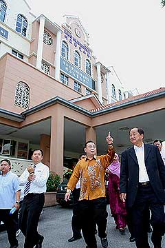 jalan davidson school reopen after flu 270609 visit