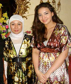 manohara odelia pinot malaysiakini interview 290609 01