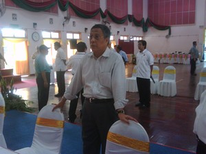 manek urai spr chief abdul aziz visit nomination centre 050709 02