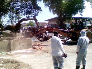 kedah pig abattoir demolished 010709