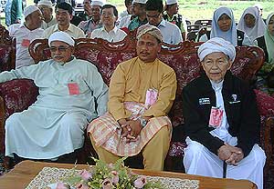 pas candidate and leaders manek urai by election nomination day 060709 24