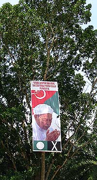 nik aziz pas poster manek urai by election 050709 02