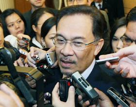 anwar ibrahim in parliament 020709 02