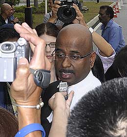 anwar sodomy 2 duta court hearing pkr leaders 080709 16