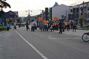 ktm village ipoh perak protest 060709 05