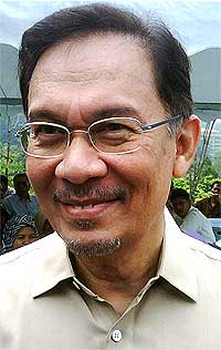 anwar sodomy 2 duta court hearing pkr leaders 080709 12