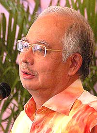 rosmah and najib bakti event 070709 02
