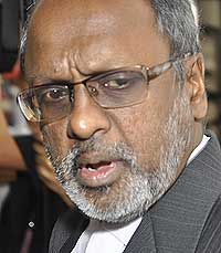 anwar sodomy 2 duta court hearing pkr leaders 080709 15