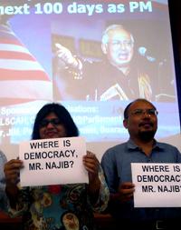 democracy kpi for najib 100709 04