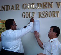 bandar golden valley 220709 protest