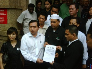 pakatan rakyat youth memorandum to najib on teoh beng hock 210709