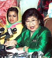 rafidah and shahrizat 070904