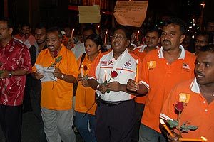 hindraf dataran vigil 050909 singing
