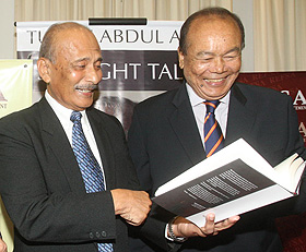 abdul aziz straight talk book launch 011009 hanif omar