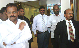 kugan petaling jaya court 290909 politicians