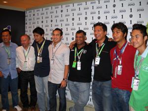one malaysia f1 team group photo
