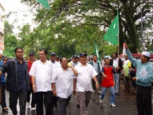 pas denied abdul azeez beaten 051009 03