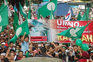bagan pinang nomination 031009 pas crowd