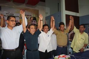 bagan pinang sharudin abdul hamid rejoin umno 091009 group.jpg