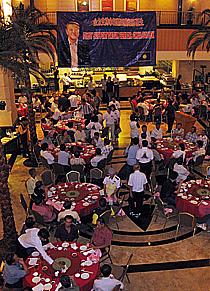 chua soi lek dinner for central delegates at chorus hotel 091009 01