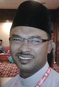 umno agm egm 151009 supreme council member idris haron