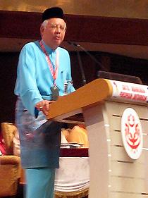 umno agm egm 151009 najib give speech 03