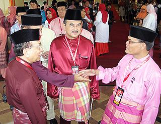 umno agm egm 151009 adnan ali rustam rais yatim
