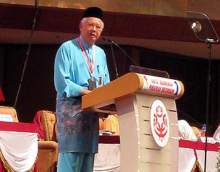 umno agm egm 151009 najib give speech 01