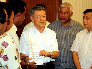 chua soi lek pc after bagan bn meeting 251109 received memo frm residents