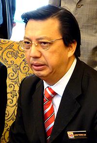 liow tiong lai and faction resign 151209 04